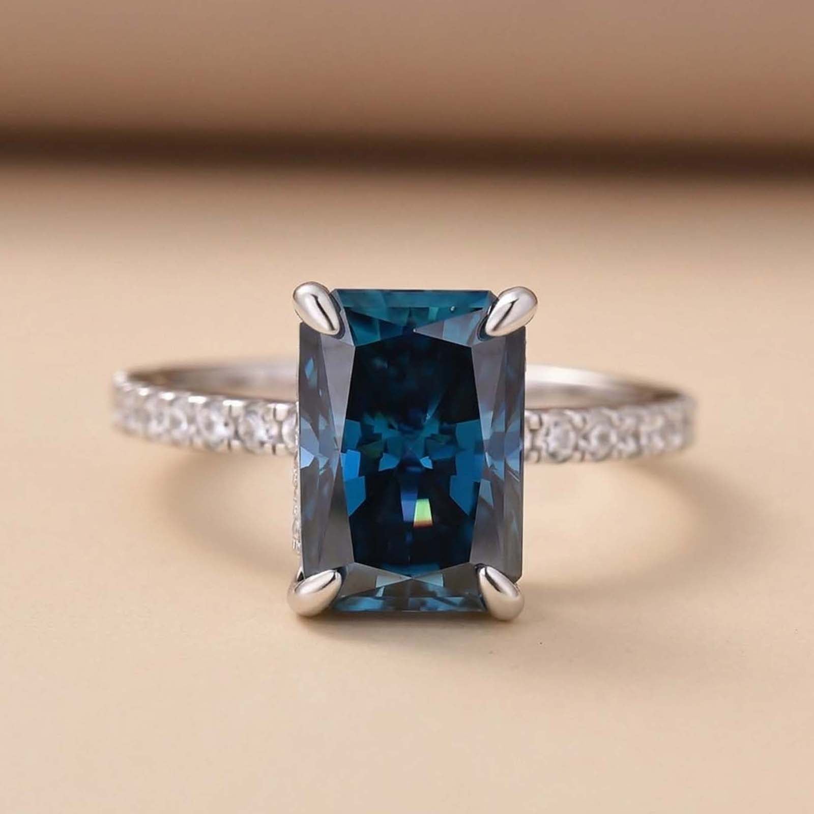 S925 Moissanite 3.5Ct Radiant Cut Chic Blue Stone Ring Travel Ring For Women