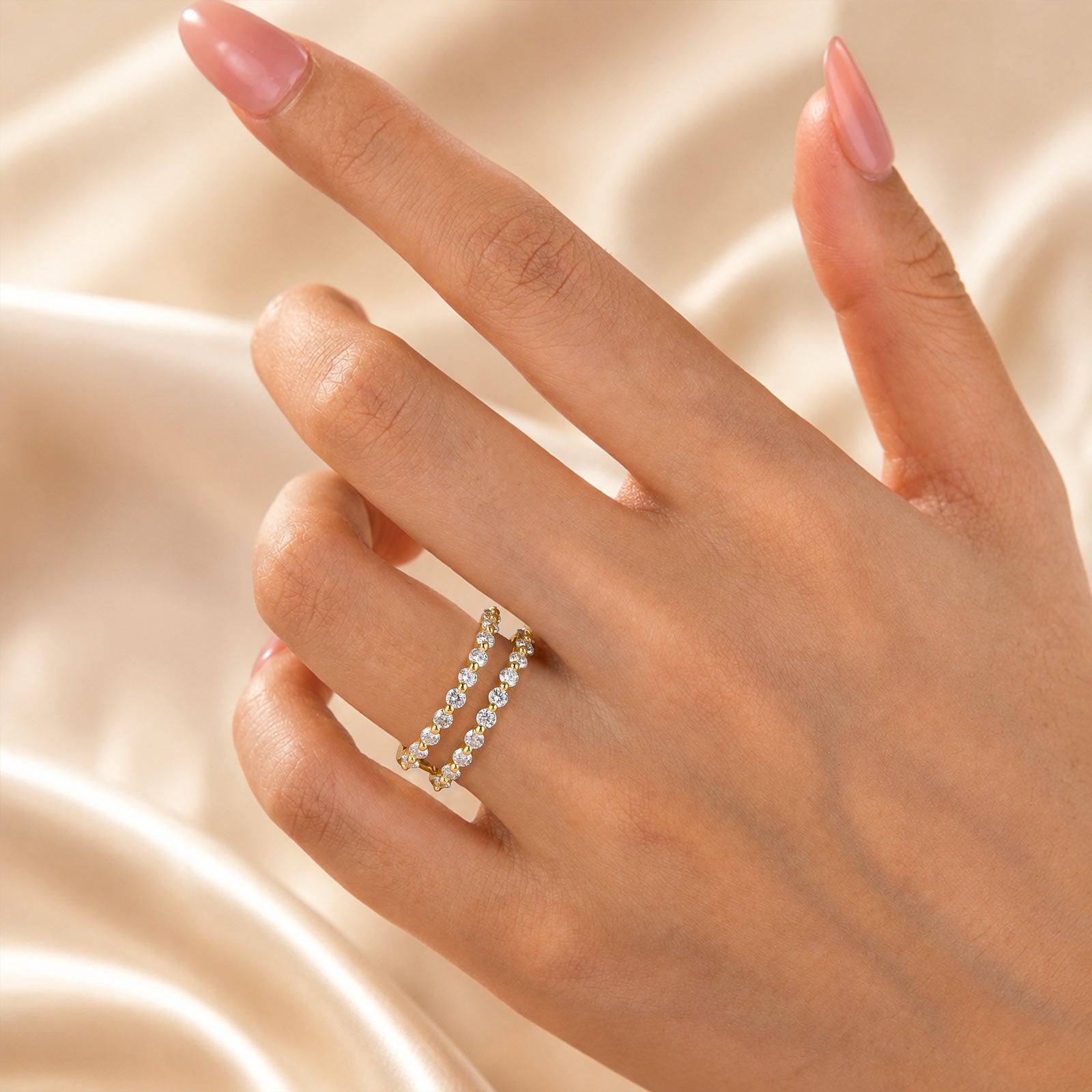 S925 Moissanite 0.77Ct Round Cut Insert Wedding Band Engagement Ring Stackable Enhancer Band For Women