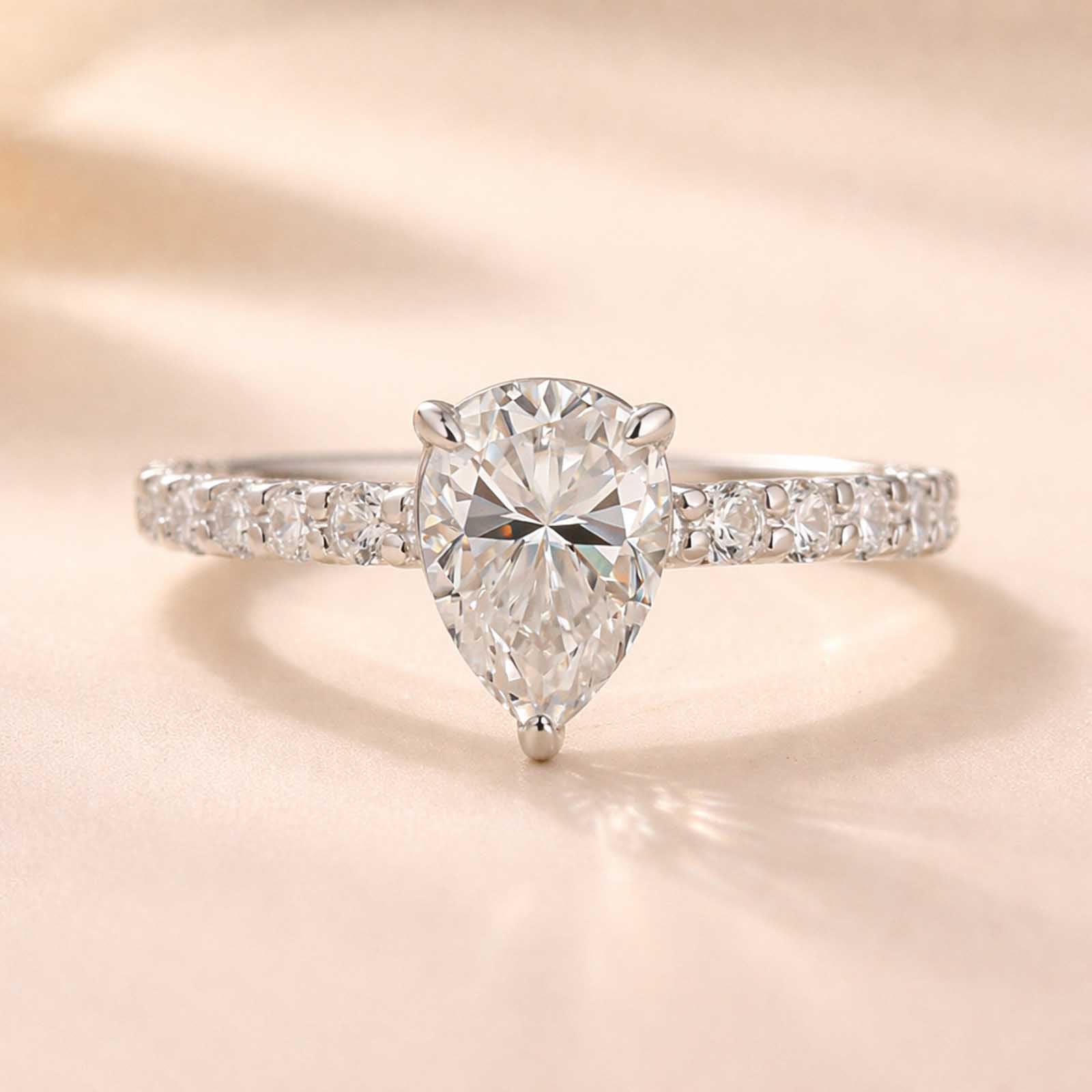 S925 Moissanite 2 CT Pear-Shaped Engagement Ring Luxurious Pavé Band in 18K White Gold