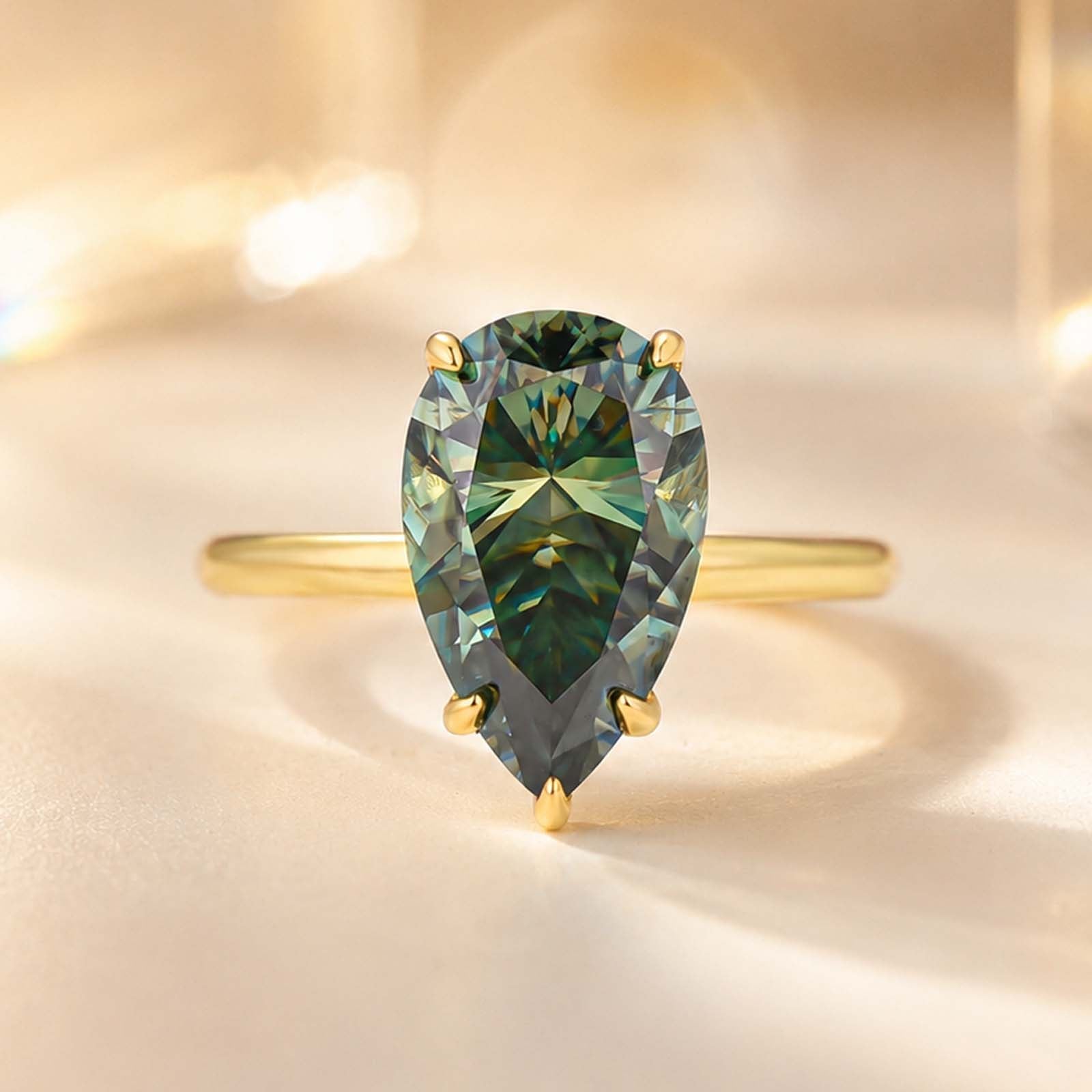 S925 Moissanite 4.0Ct Pear Cut Green Solitaire Unique Engagement Ring For Her