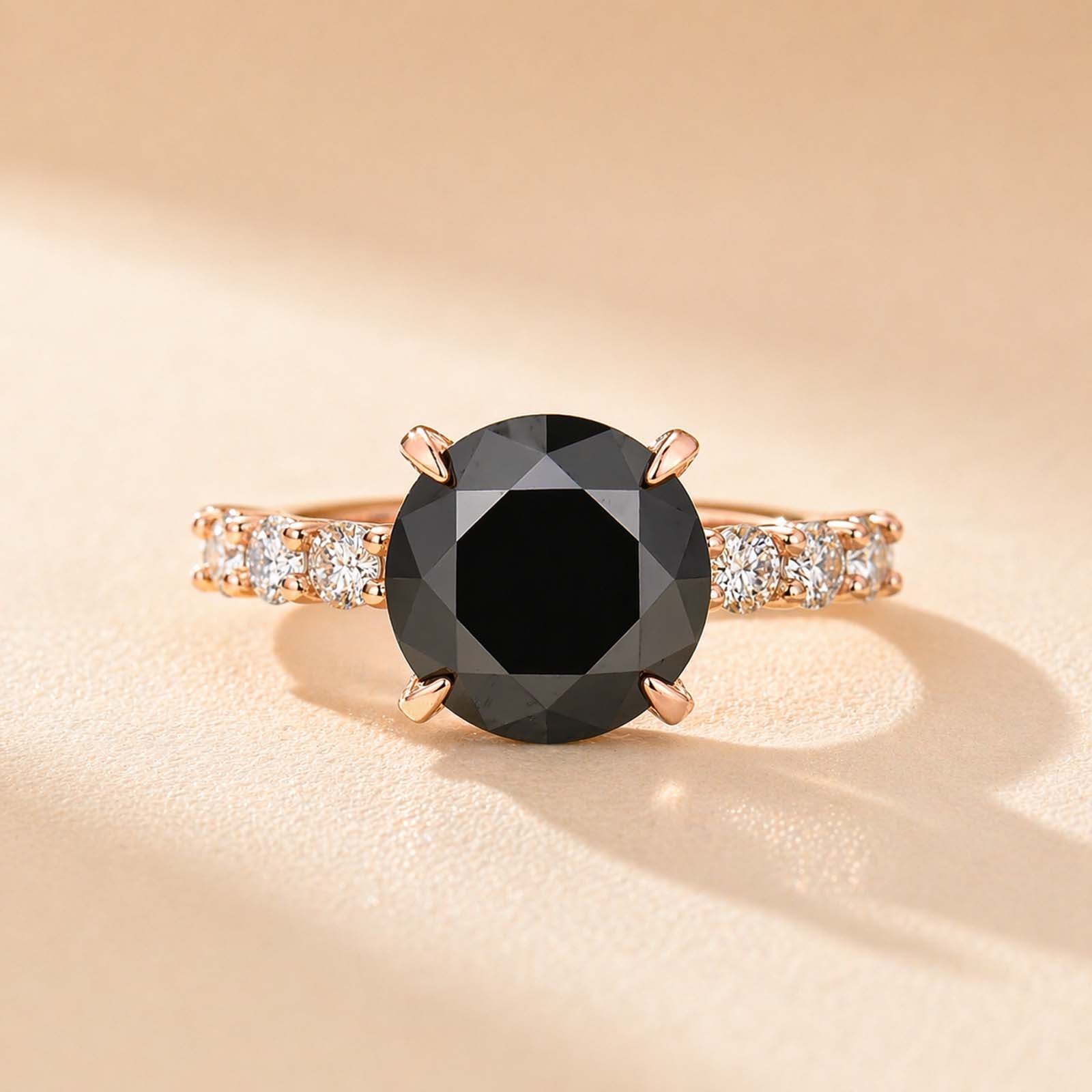 S925 Moissanite 4.0 Carat Round Cut Black Stone Engagement Ring For Everyday Wear