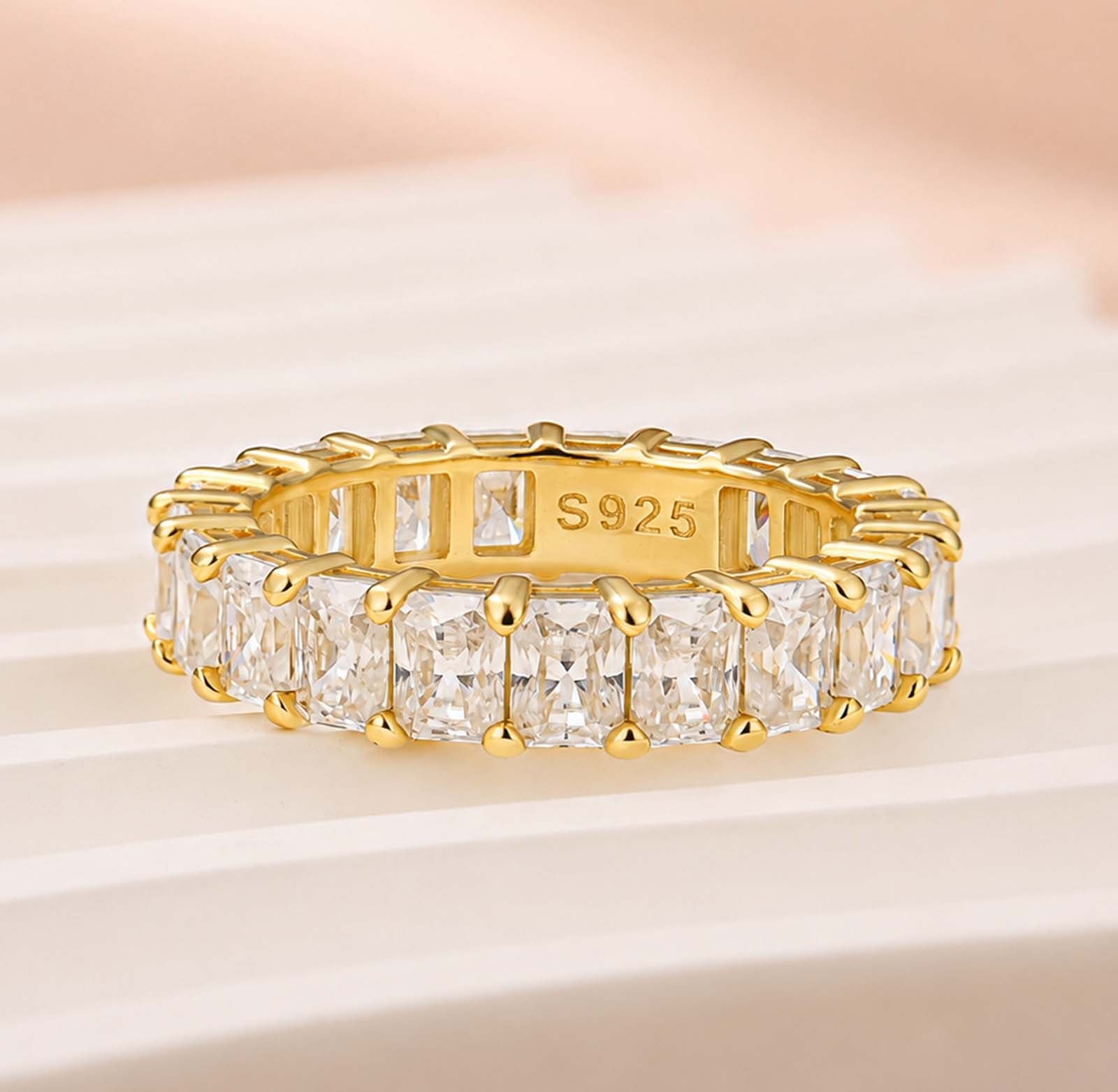 S925 Moissanite 3.5Ct Radiant Cut Full Eternity Wedding Band Stackable Statement Ring For Her