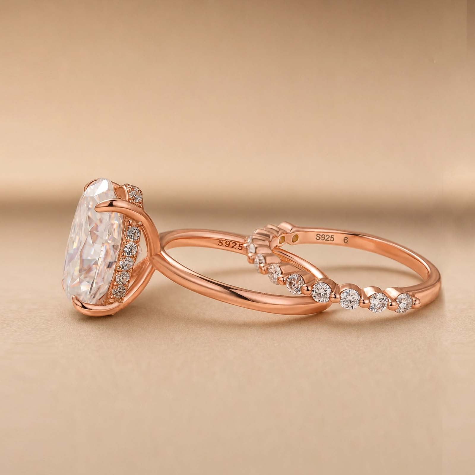 S925 Moissanite 5.5Ct Oval Cut Gold Plated Wedding Ring Set With Round Cut Wedding Band