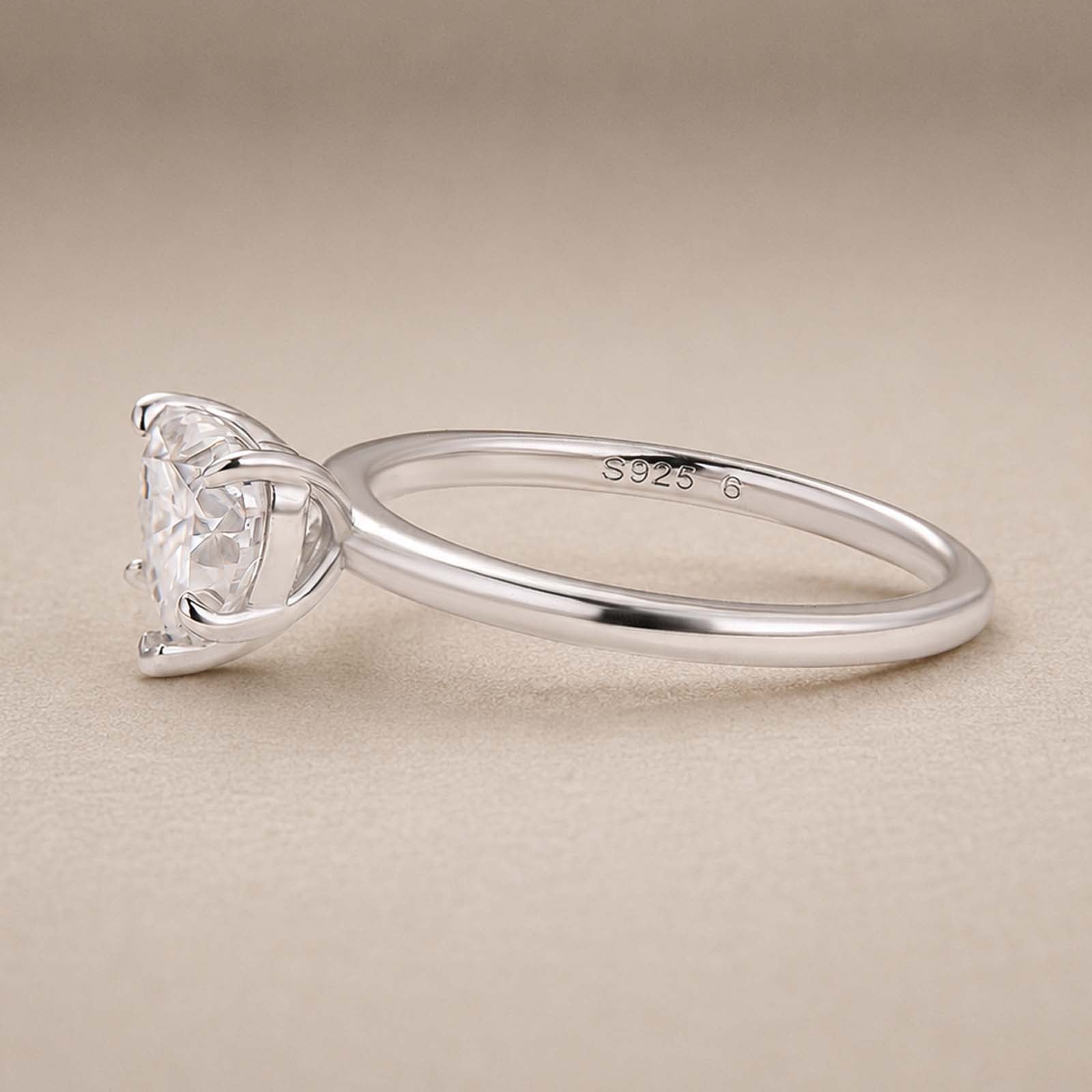 S925 Moissanite 1.0Ct Heart Cut Solitaire Promise Ring Daily Wearable Ring For Date Nights
