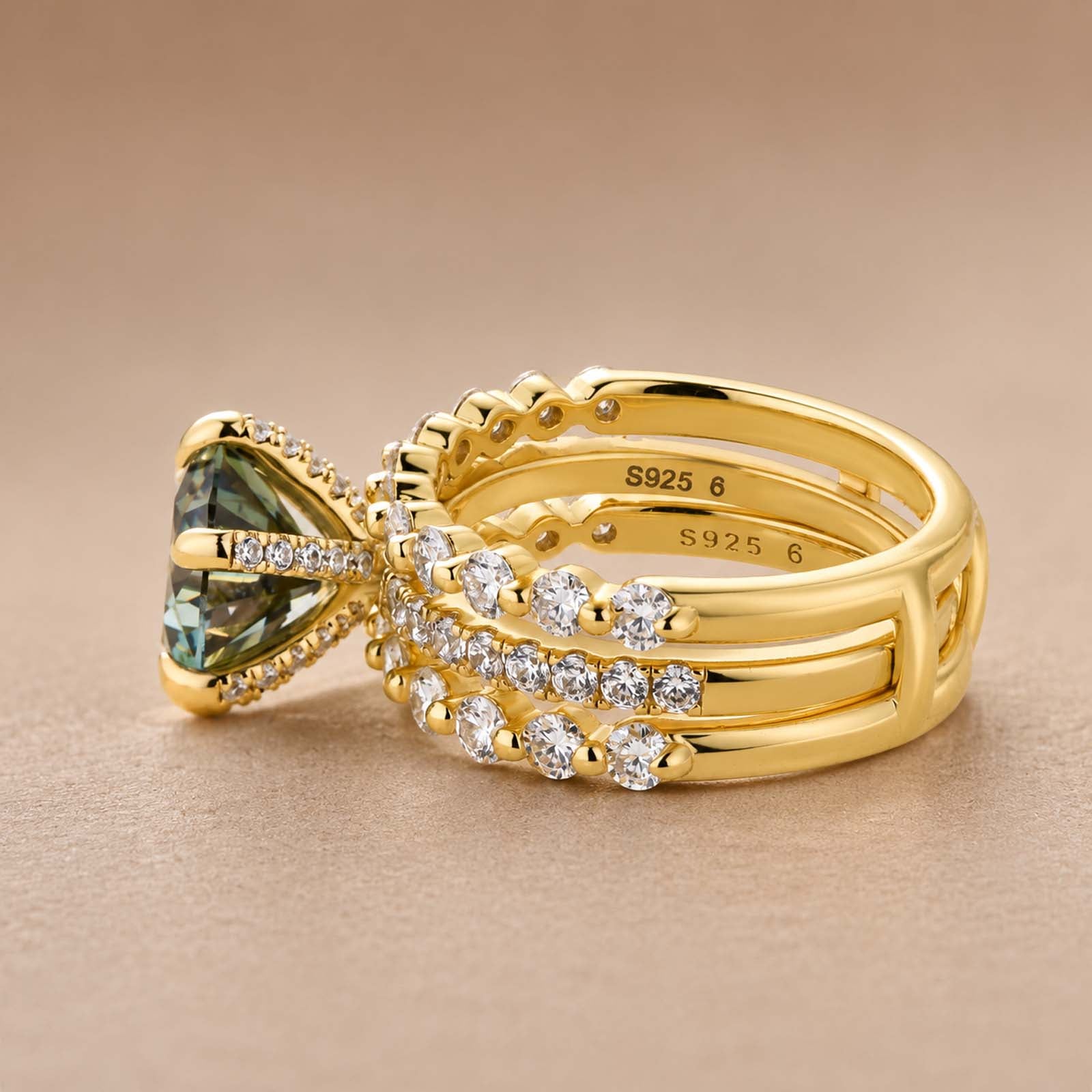 S925 Moissanite 2.0Ct~3.0Ct Radiant /Round Cut Green Hidden Halo Enhancer Ring Sets For Her