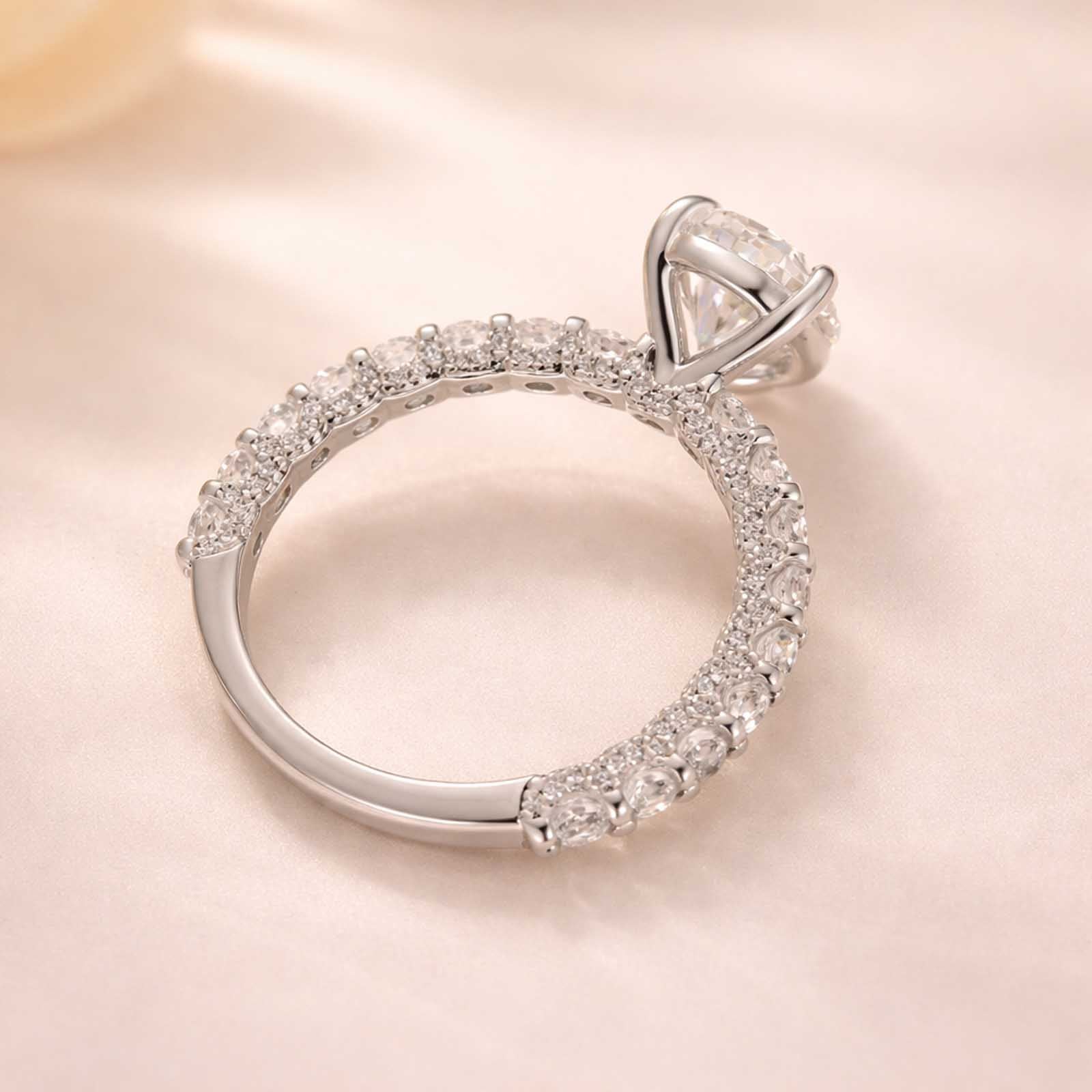S925 Moissanite 2 CT Pear-Shaped Engagement Ring Luxurious Pavé Band in 18K White Gold