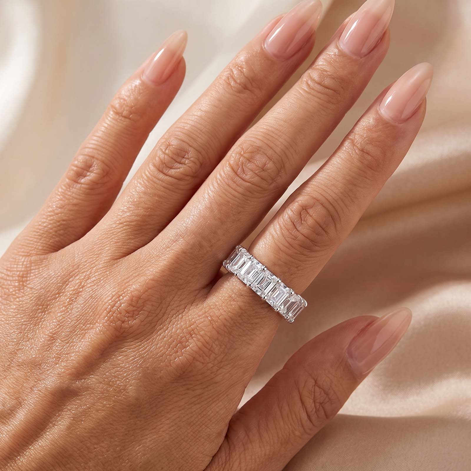 S925 Moissanite 3.5Ct Radiant Cut Full Eternity Wedding Band Stackable Statement Ring For Her