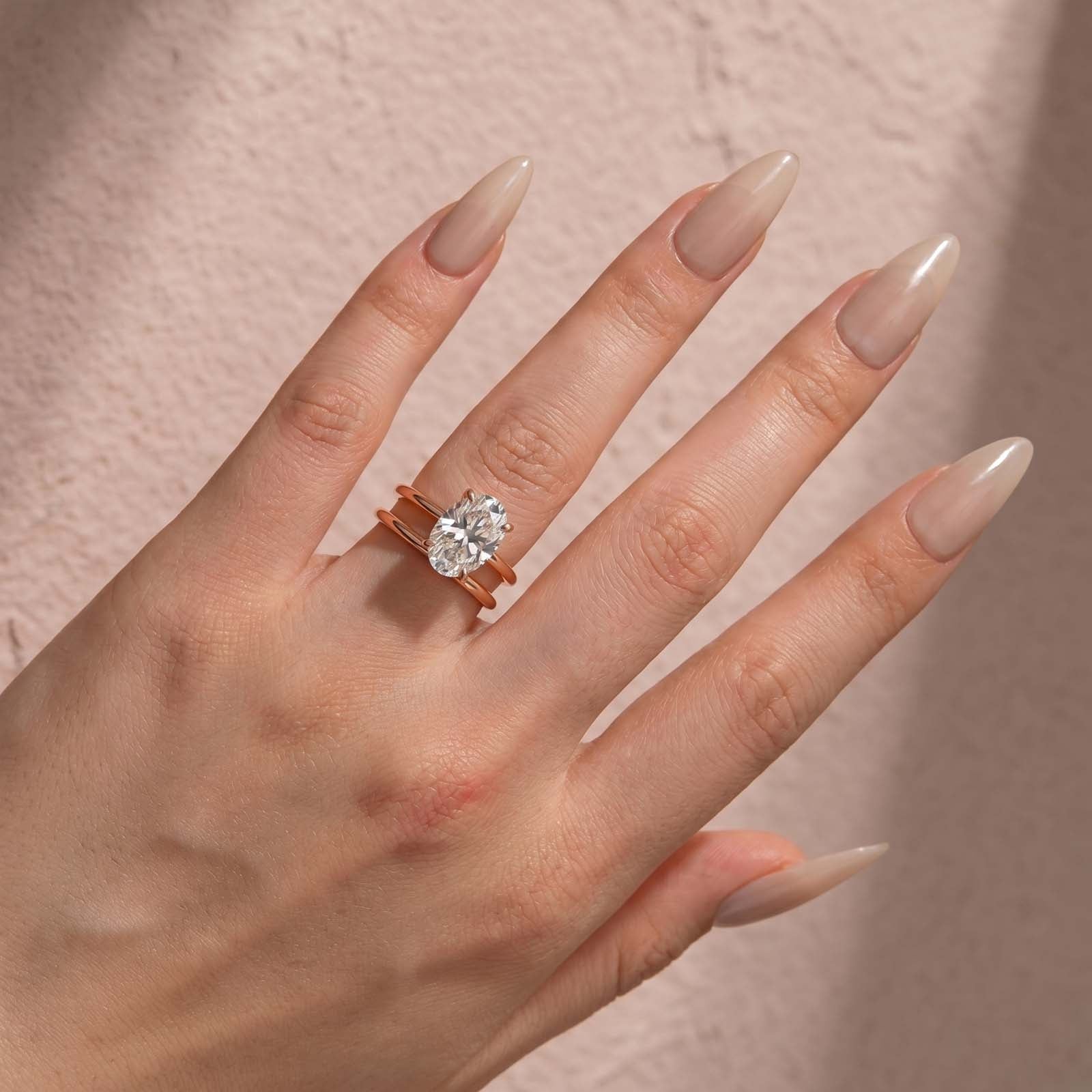 S925 Moissanite 4.0Ct Solitaire Oval Cut Engagement Ring with Plain Wedding Band