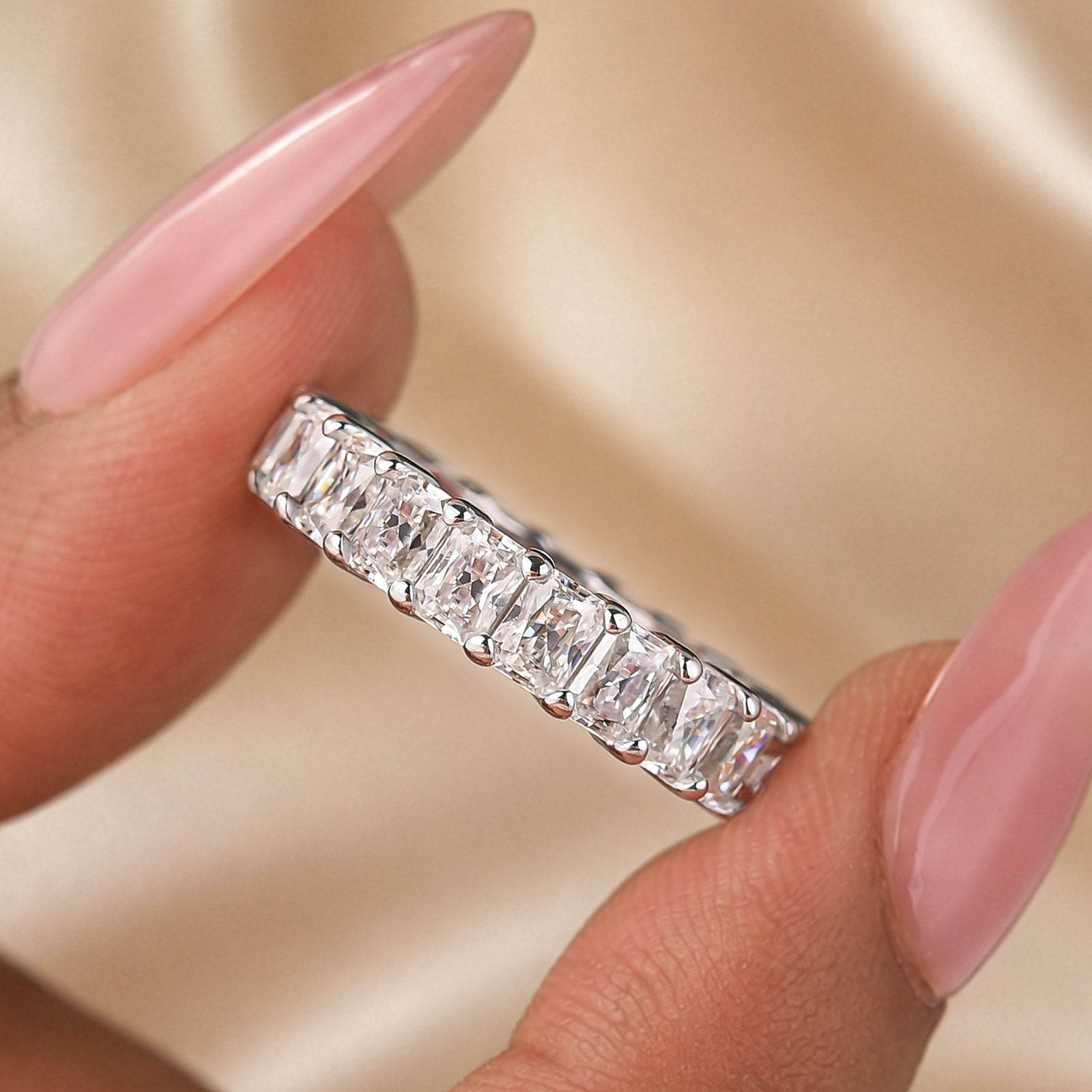 S925 Moissanite 3.5Ct Radiant Cut Full Eternity Wedding Band Stackable Statement Ring For Her
