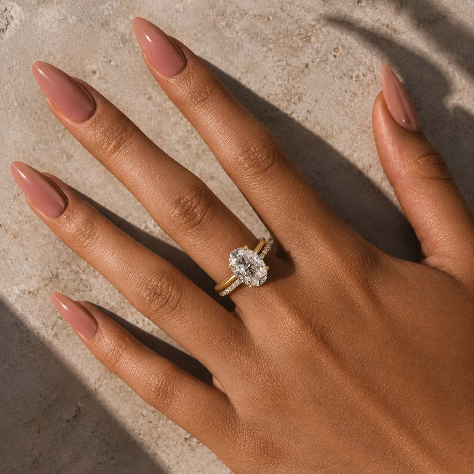S925 Moissanite 4.0 Ct Hidden Halo Solitaire Oval Cut Gold Plated Wedding Ring