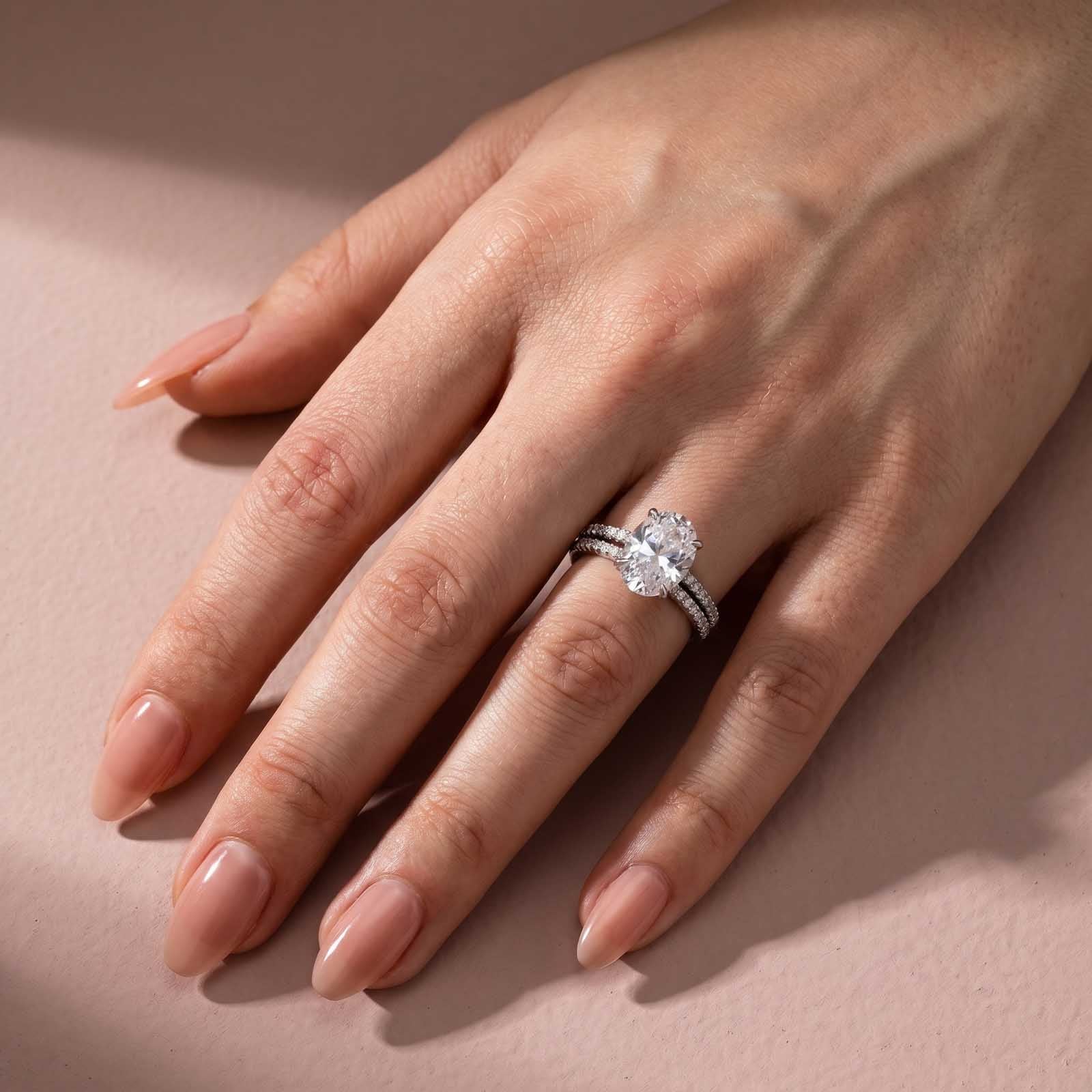 Gelovely Moissanite 4.0 Ct ～5.5 Ct Oval Cut White Gold Wedding Ring For Women