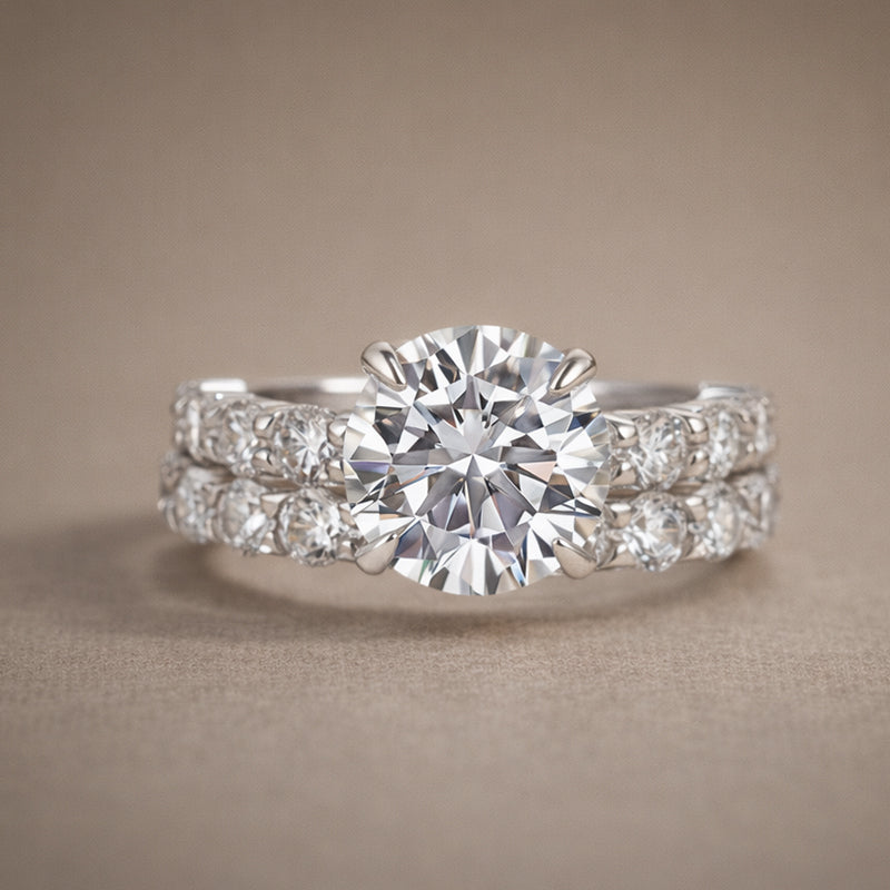 Moissanite 2.0Ct~4.0Ct Round Cut Side Stone White Gold Travel Bridal Set