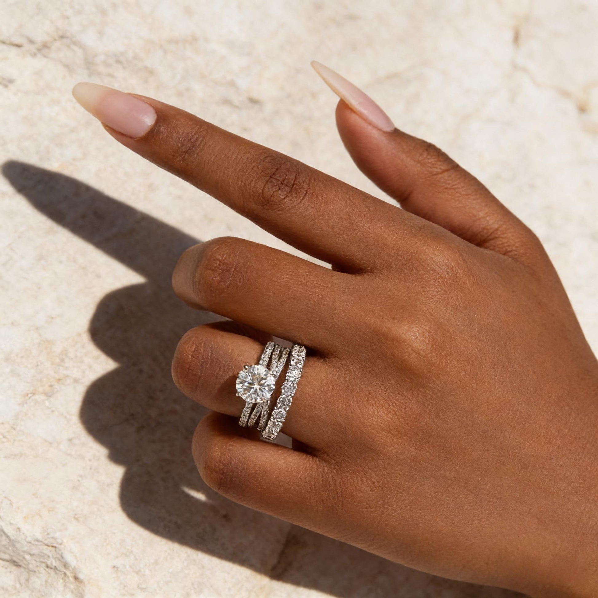 2.0 Ct Round Cut Moissanite Diamond Wedding Ring with Twist Bands