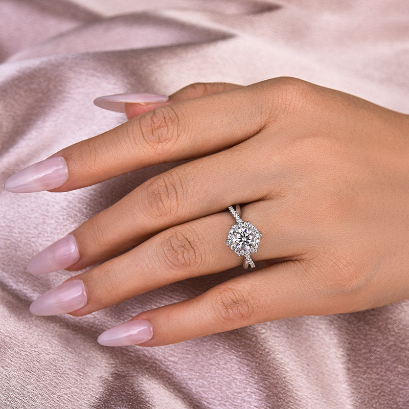 S925 Moissanite 1.0 Ct Twist Flower Design Promise Bridal Ring