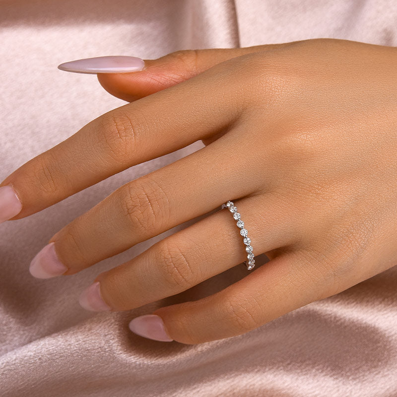 Gelovely Moissanite 0.4 Ct Round Cut Half Eternity Thin Women's Wedding Band