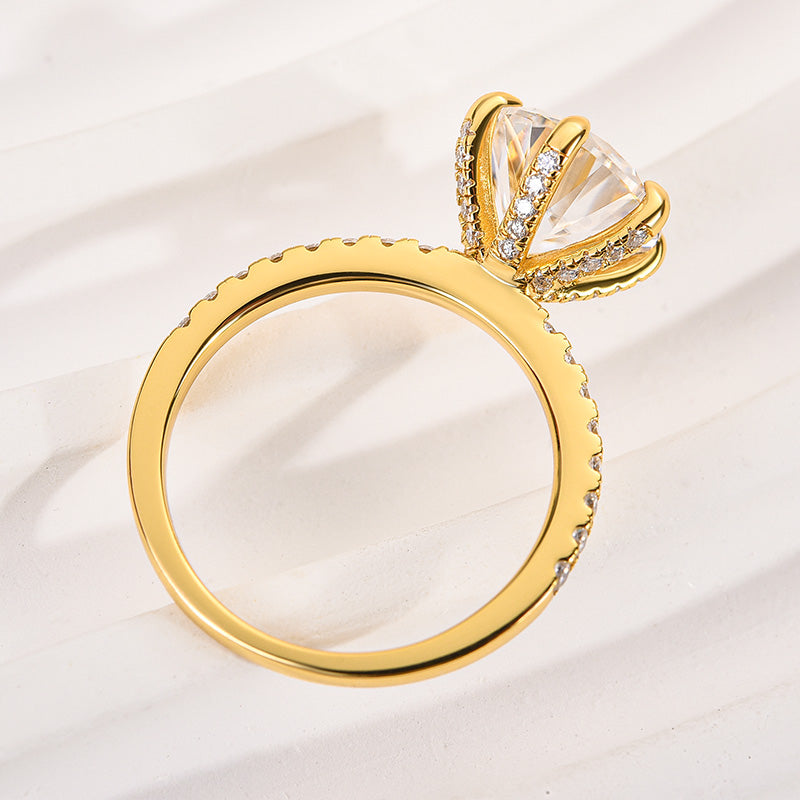 Gelovely Moissanite 3.0 Ct ~4.0 Ct Round Cut 6 Prong Yellow Gold Promise Ring