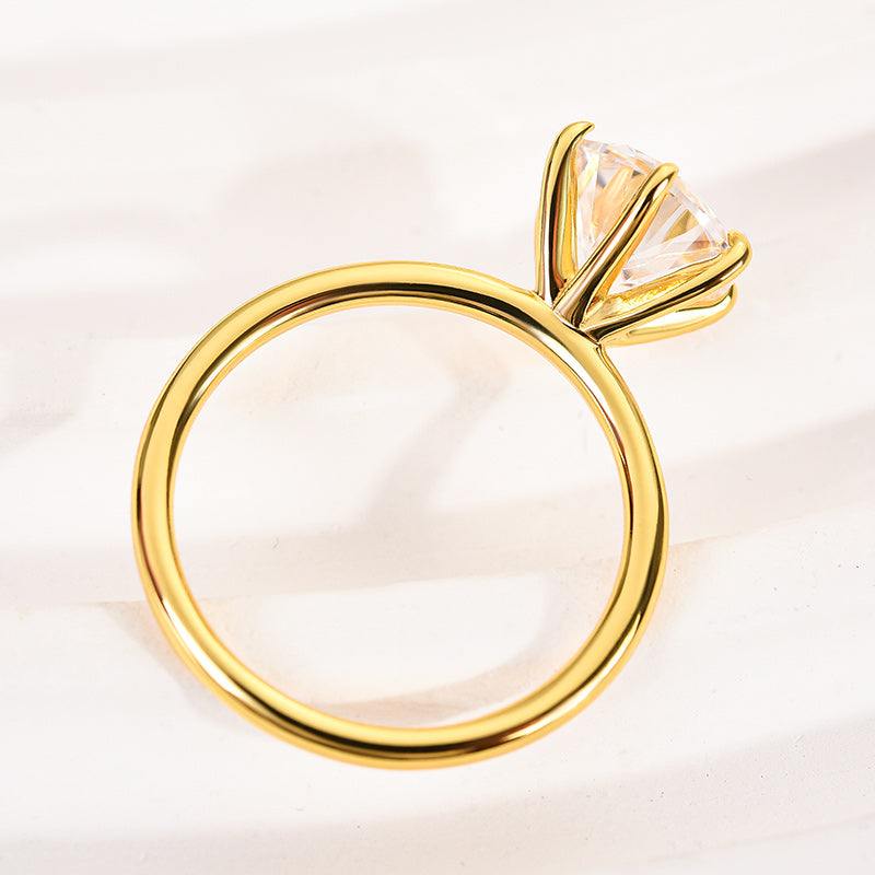 Gelovely Moissanite 2.0 Ct Round Cut 6 Prong Yellow Gold Engagement Ring