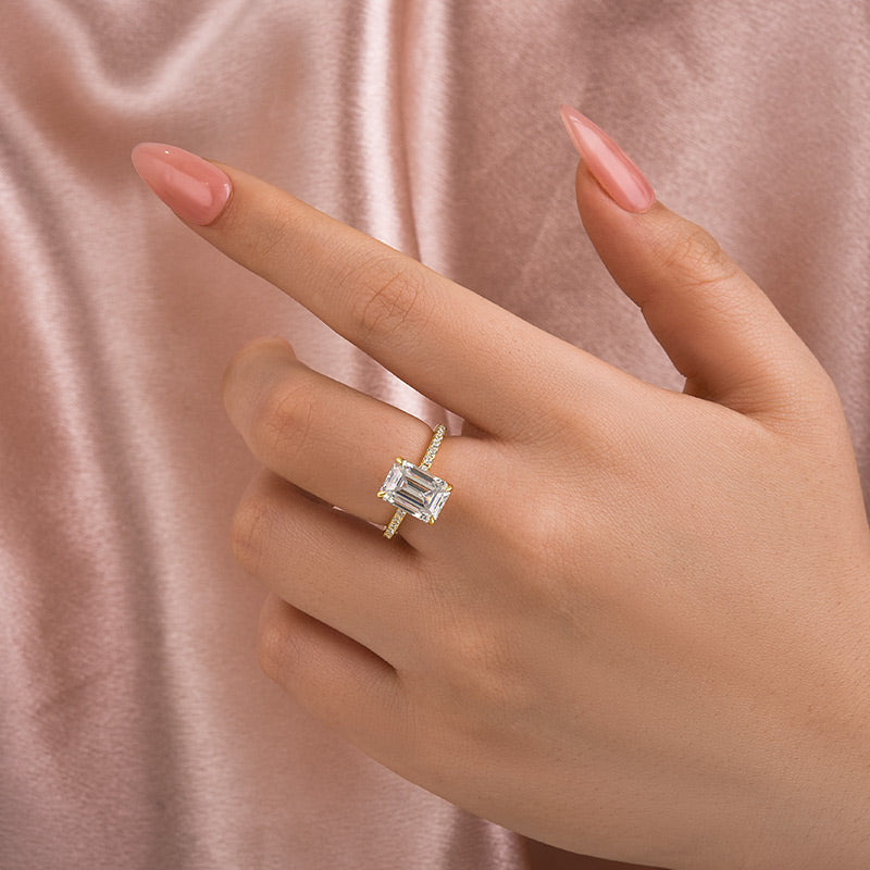 Gelovely Moissanite 3.5 Ct Emerald Cut Yellow Gold Engagement Ring For Women