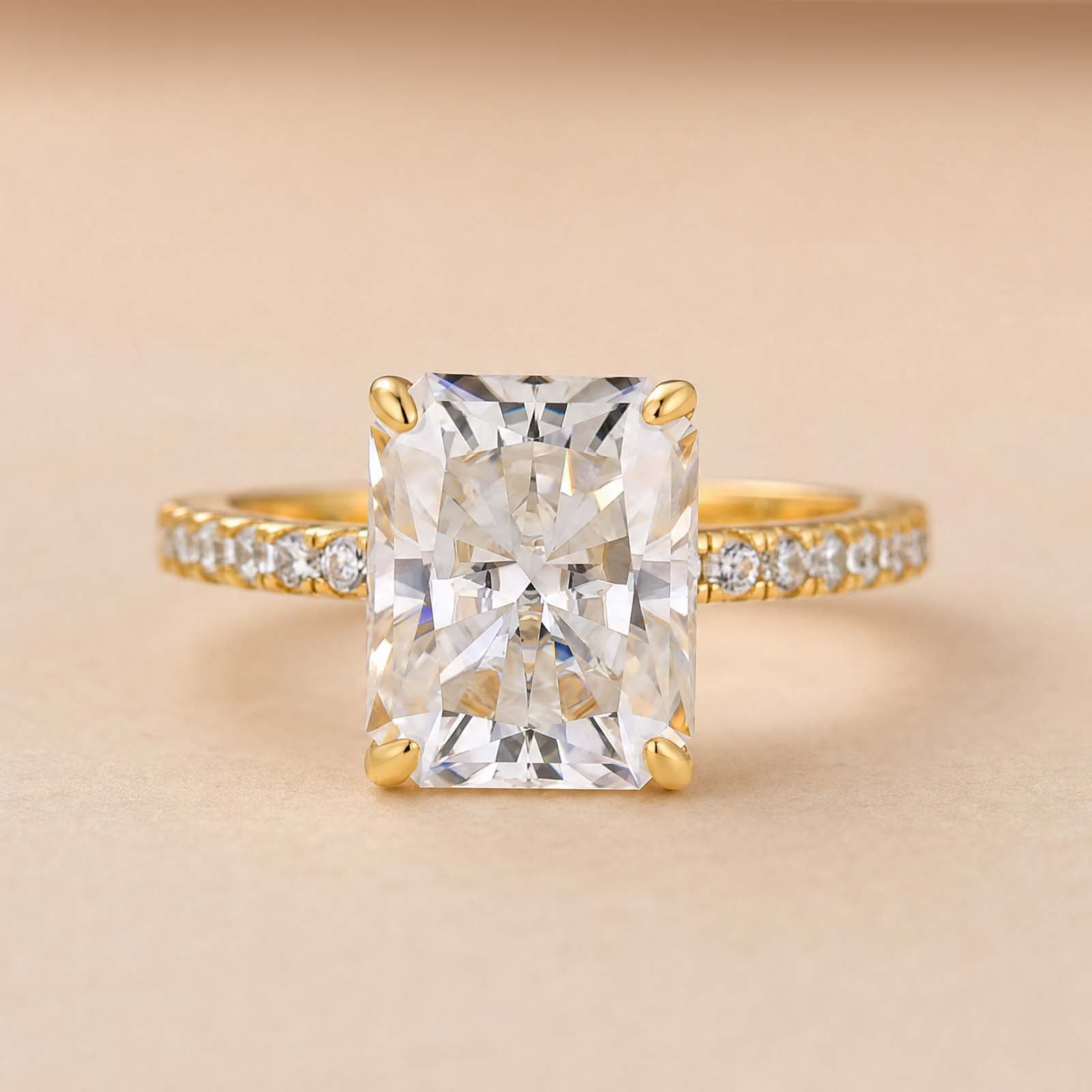S925 Moissanite 4.0Ct Radiant Cut Halo Engagement Ring 18K White Gold Sterling Silver