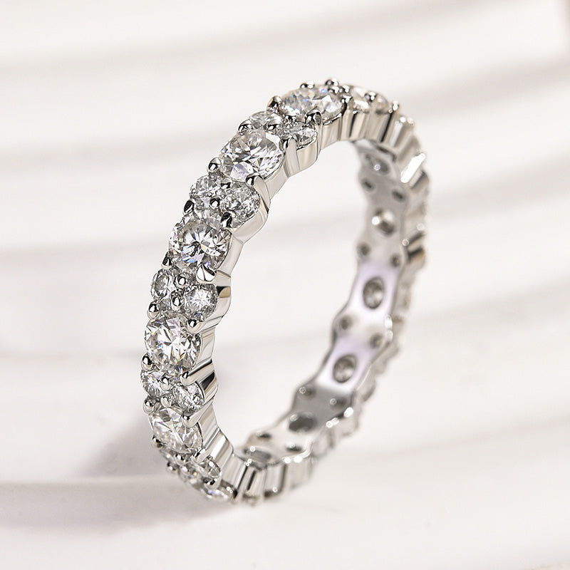 Gelovely Moissanite 2.5 Ct Round Cut Full Wedding Band for Women
