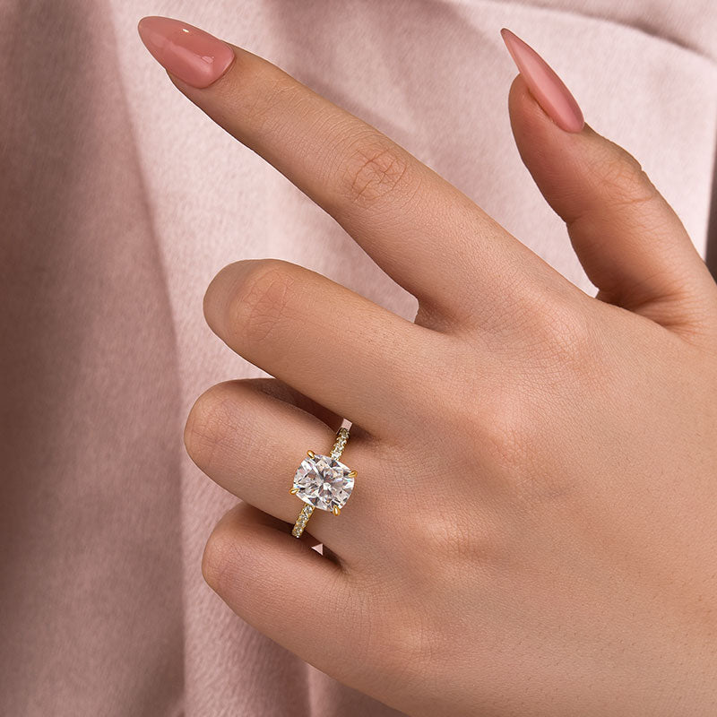 S925 Moissanite 3.0 Ct Cushion Cut Yellow Gold Engagement Ring For Women