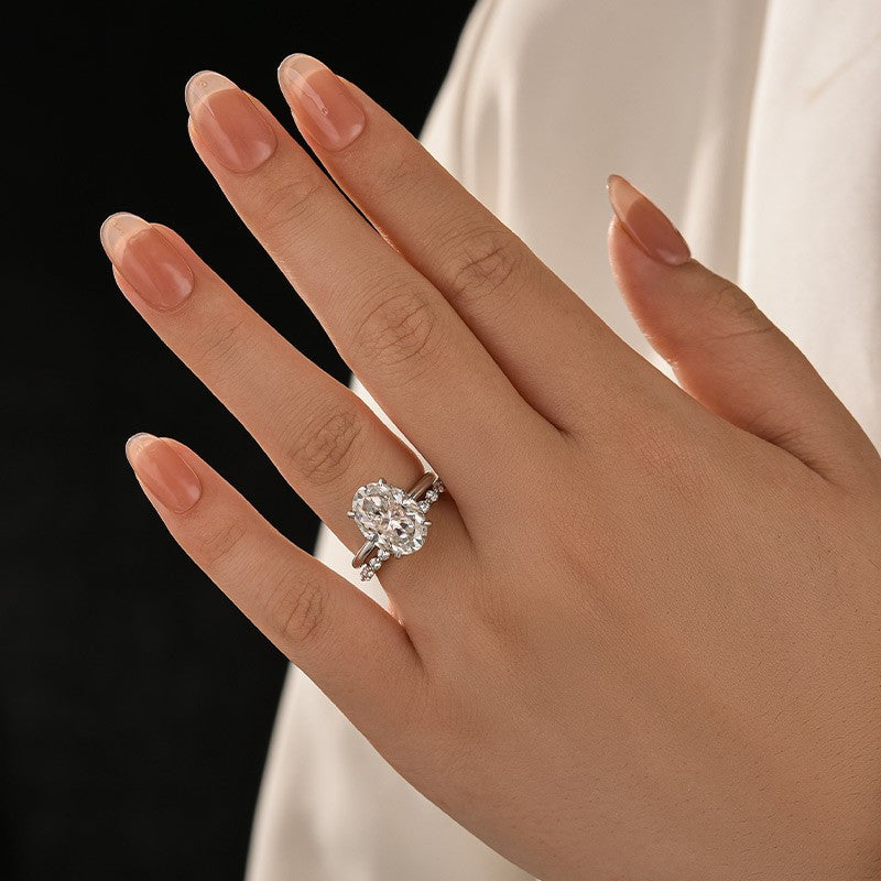 S925 Moissanite 5.5Ct Oval Cut Gold Plated Wedding Ring Set With Round Cut Wedding Band
