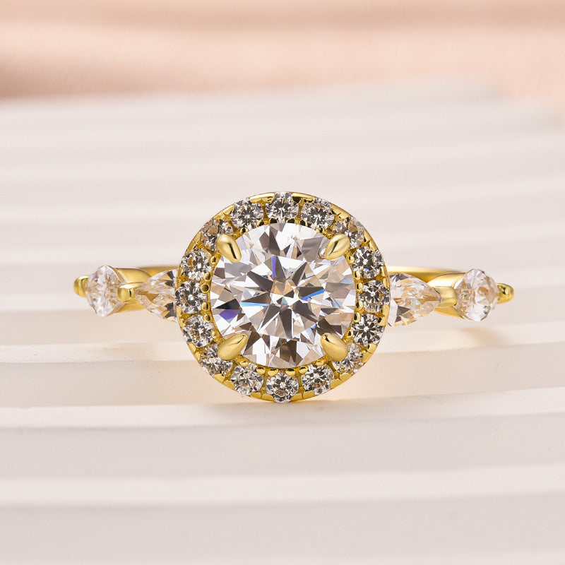 Gelovely Moissanite 1.0 Ct Halo Round Cut Yellow Gold Promise Ring