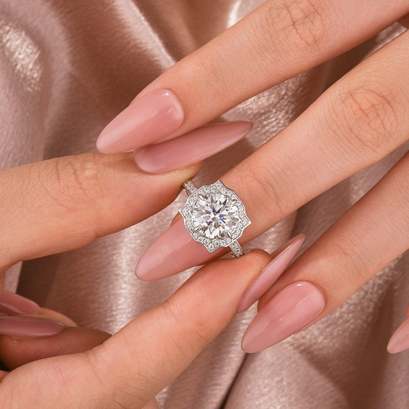Gelovely Moissanite 3.0Ct Halo Round White Gold Engagement Ring