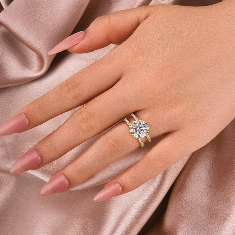 Moissanite Split Shank Design 4.0Ct Round Cut Yellow Gold Engagement Ring