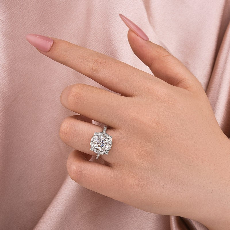 Gelovely Moissanite 3.0Ct Halo Round White Gold Engagement Ring
