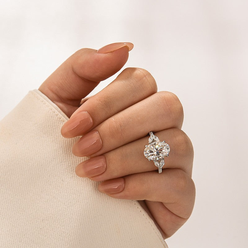 Gelovely Moissanite 4.0 Ct Oval and Angled Marquise Five Stone White Gold Engagement Ring