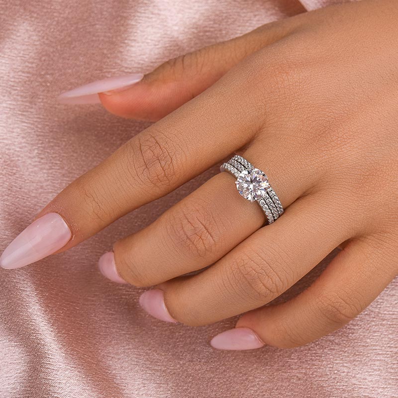 Gelovely Moissanite 2.0 Ct Round Cut Wedding Ring Set For Women