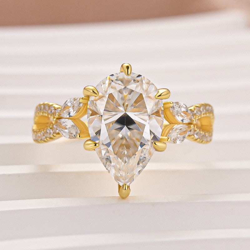 Moissanite Vintage 4.0Ct Pear Cut Twist Engagement Ring Travel Ring In Sterling Silver