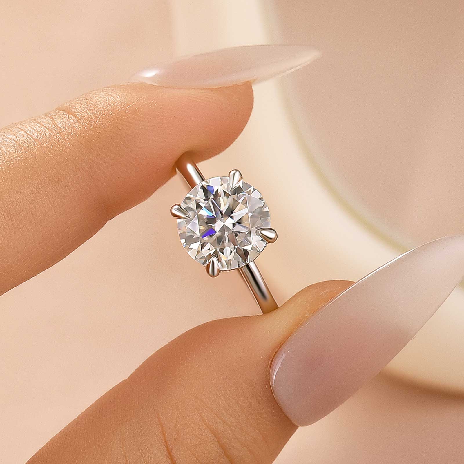 Gelovely Moissanite 2.0 Ct ~4.0Ct Round Cut Yellow Gold Promise Ring