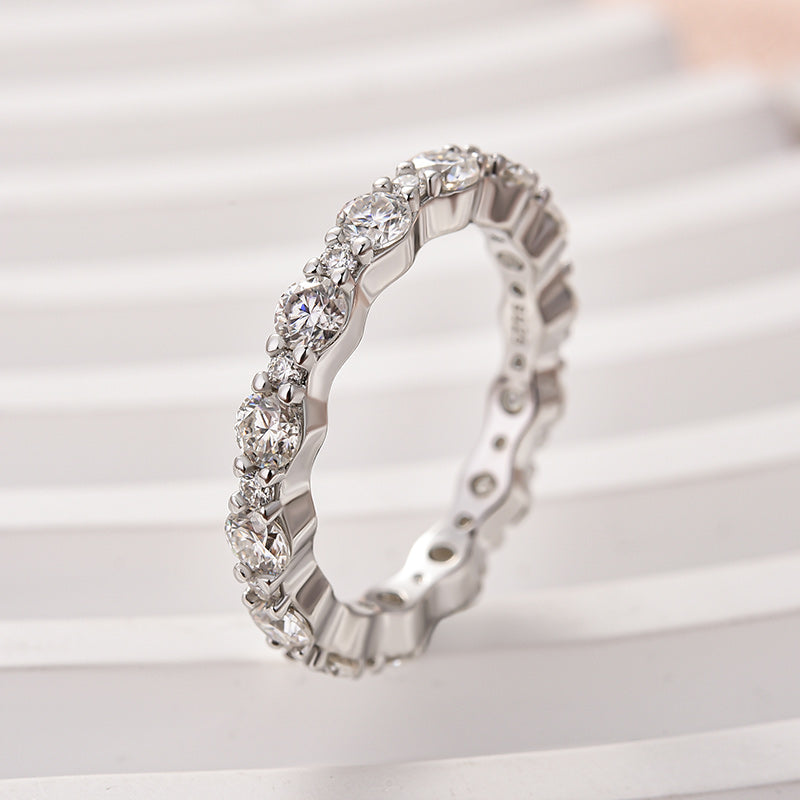 Gelovely Moissanite 1.65 Ct Round Cut Full Wedding Band for Women