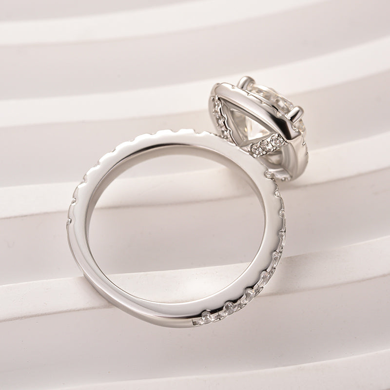 Gelovely Moissanite 2.0 Ct Halo Round Cut White Gold Promise Ring
