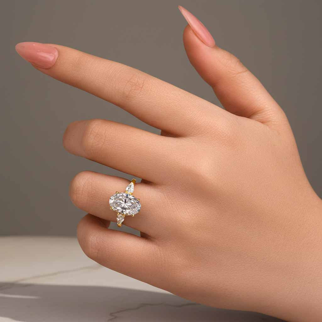 Gelovely Moissanite 4.0 Ct Oval Cut Yellow Gold Promise Ring