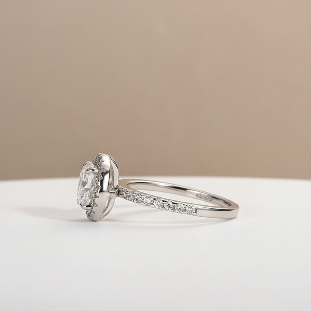 S925 Moissanite 2.0 Ct Halo Round Cut White Gold Engagement Ring