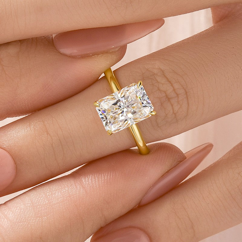 Gelovely Moissanite 3.5Ct～4.5 Ct Radiant Cut Yellow Gold Engagement Ring