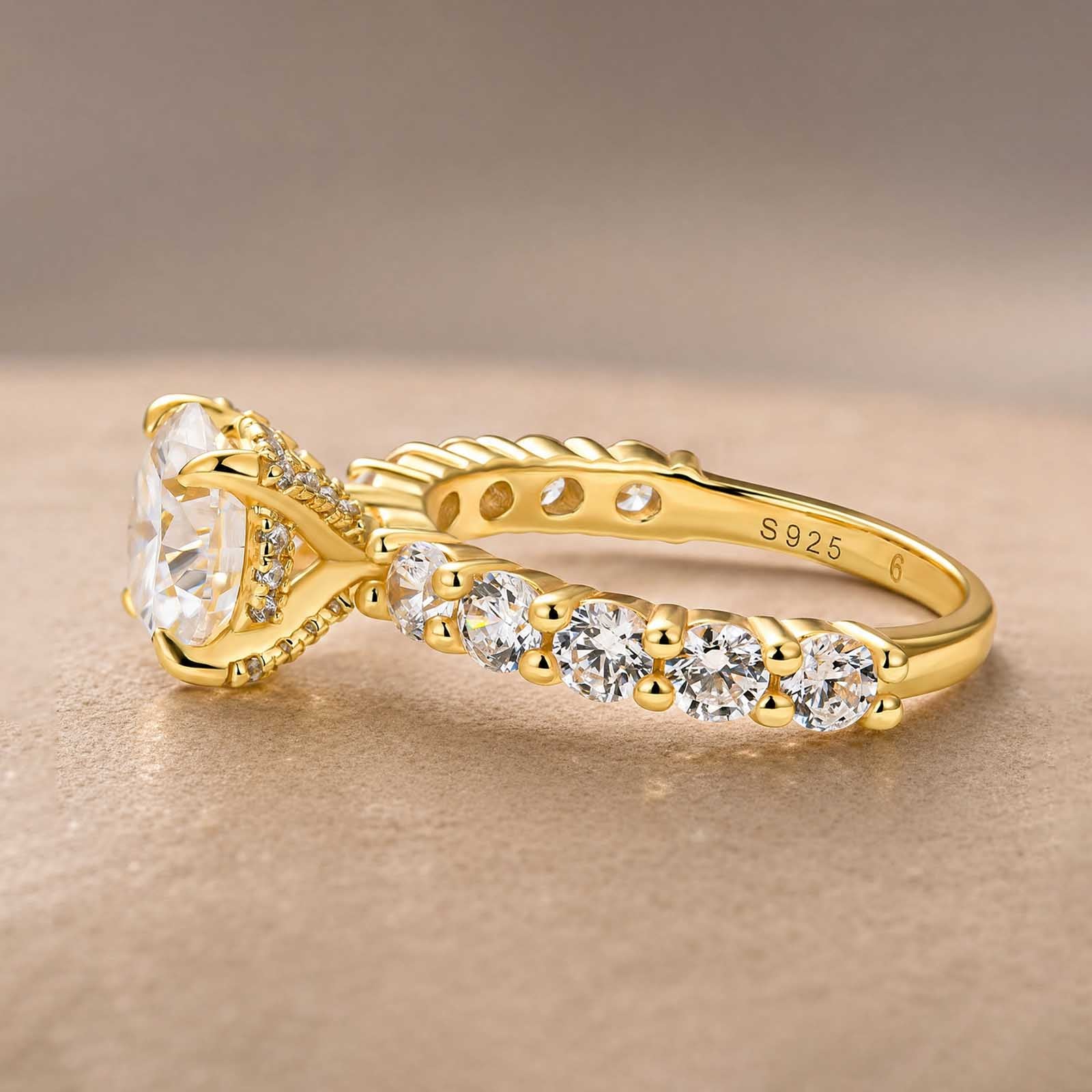 S925 Moissanite 2.0Ct~4.0 Ct Round Green/White Stone White/Yellow Gold Plated Engagement Ring