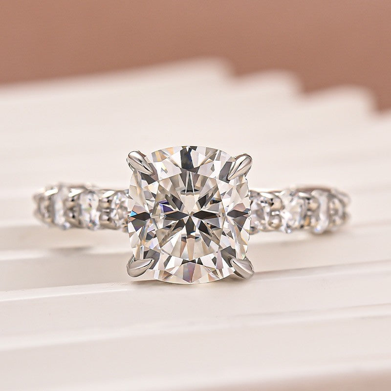 Gelovely Moissanite 3.0 Ct Cushion Cut White Gold Engagement Ring