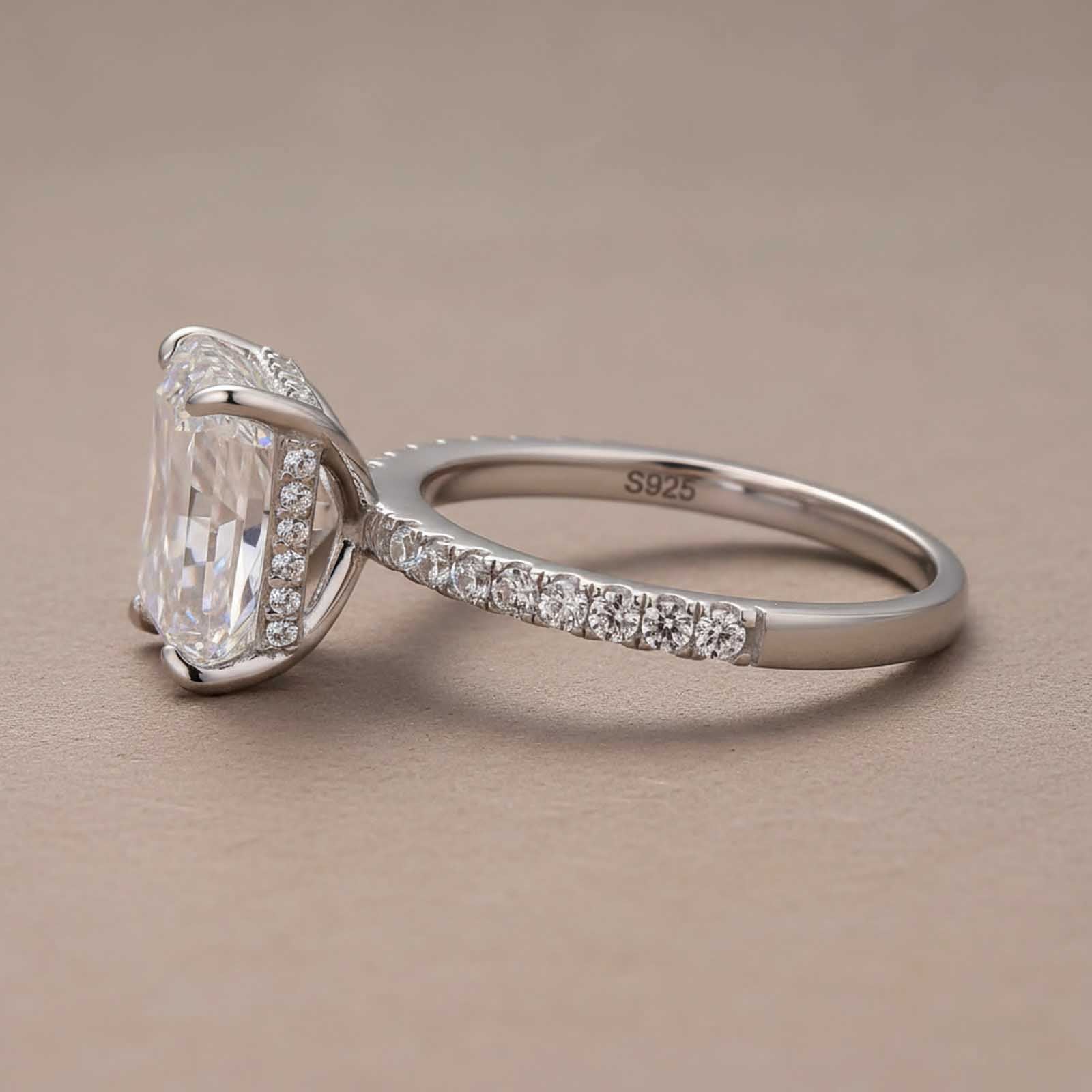 S925 Moissanite 4.0Ct Radiant Cut Halo Engagement Ring 18K White Gold Sterling Silver