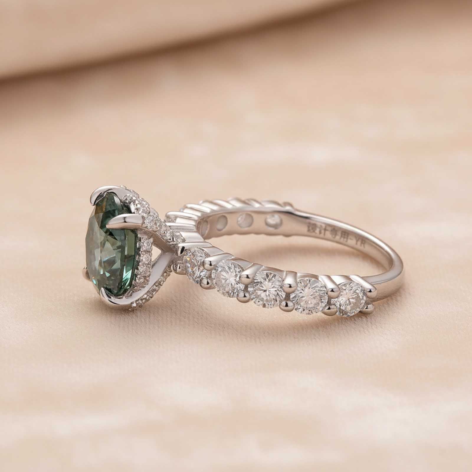 S925 Moissanite 3.0 Ct Round Cut Green Stone Engagement Ring Stackable Ring For Everyday Wear