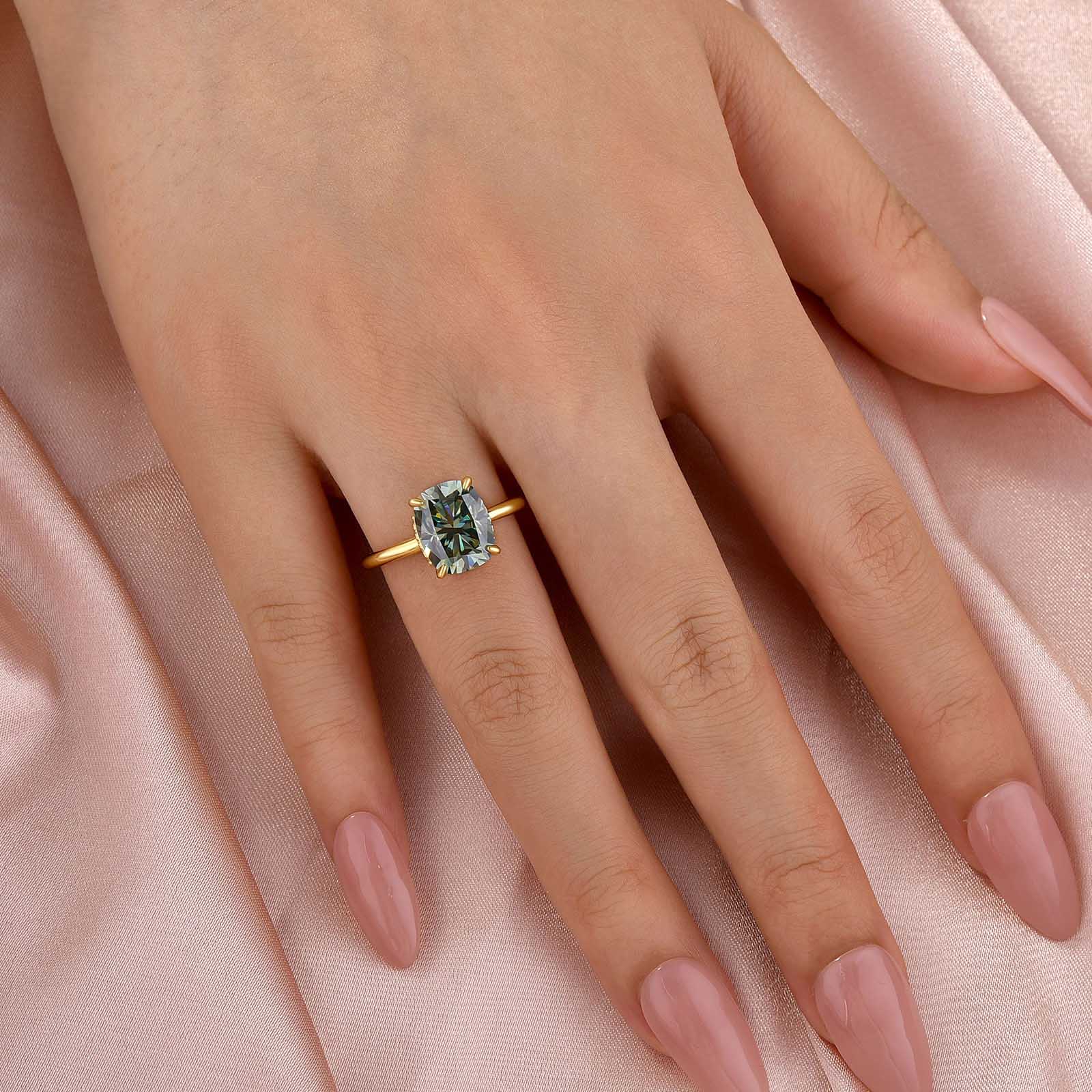 S925 Moissanite 3.5Ct Cushion Cut Hidden Halo Green Stone Engagement Ring For Date Nights