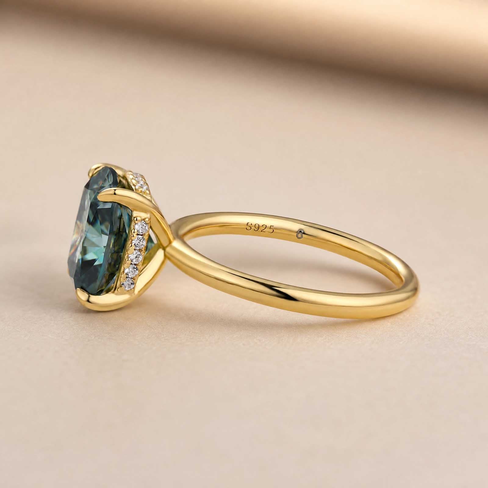 S925 Moissanite 3.5Ct Cushion Cut Hidden Halo Green Stone Engagement Ring For Date Nights