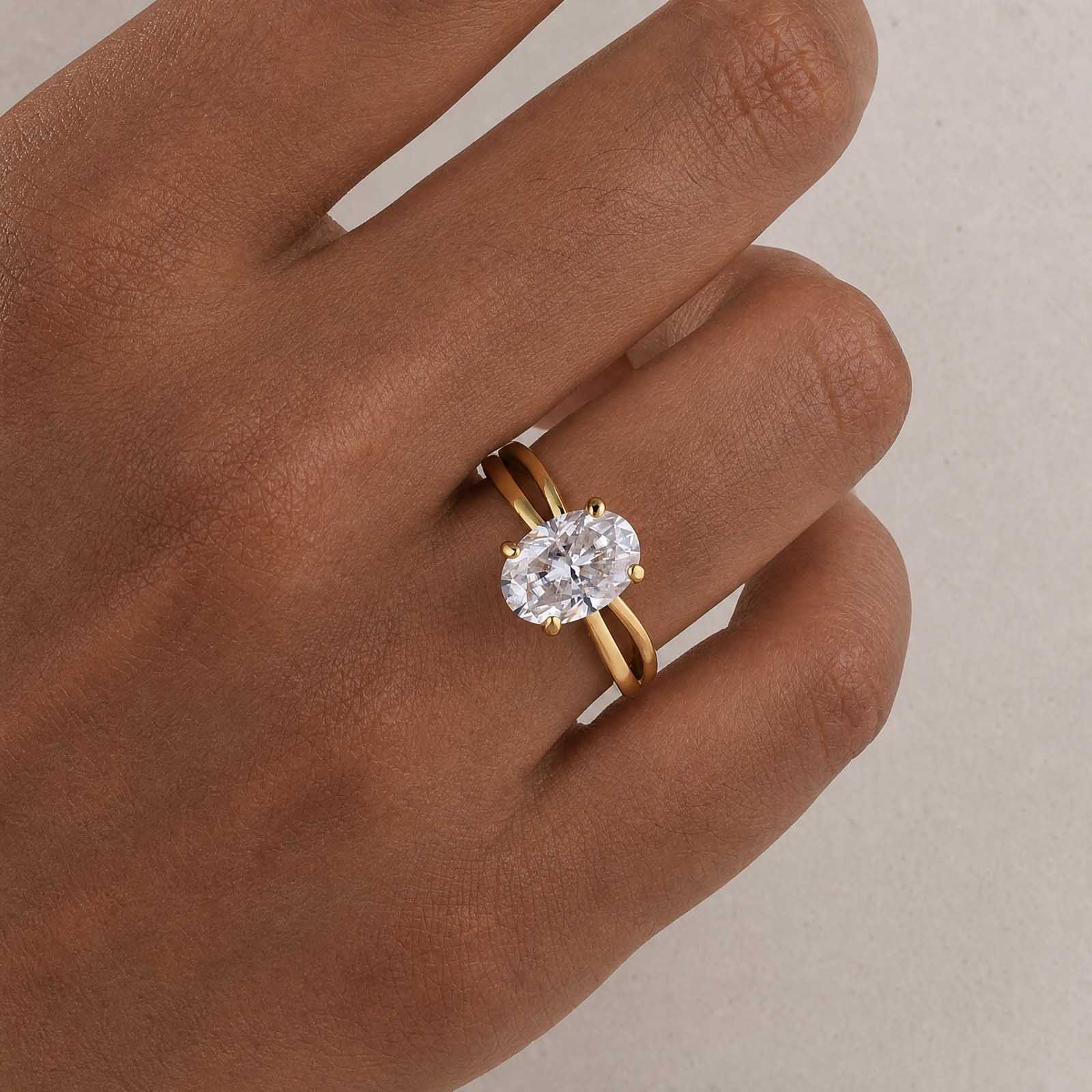 S925 Moissanite 2.5Ct Oval Cut Twist Split Shank 18K Yellow Gold Plated Engagement Ring