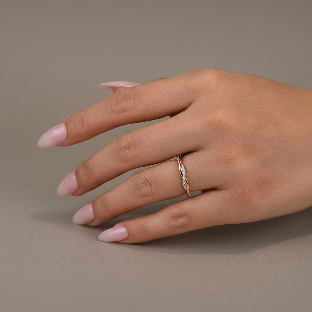 Gelovely Moissanite 0.3 Ct Round Cut Pave Rose Gold Wedding Band