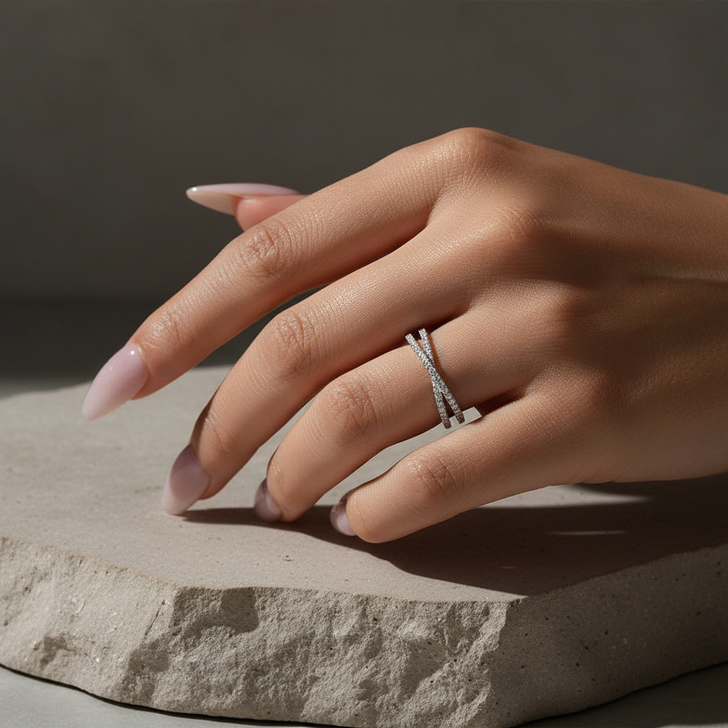 Gelovely Moissanite 2.0 Ct  X Criss Cross White Gold Wedding Band