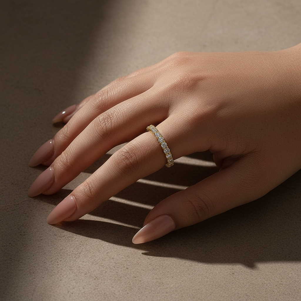 Gelovely Moissanite 2.5 Ct Yellow Gold Round Cut Women's Wedding Band