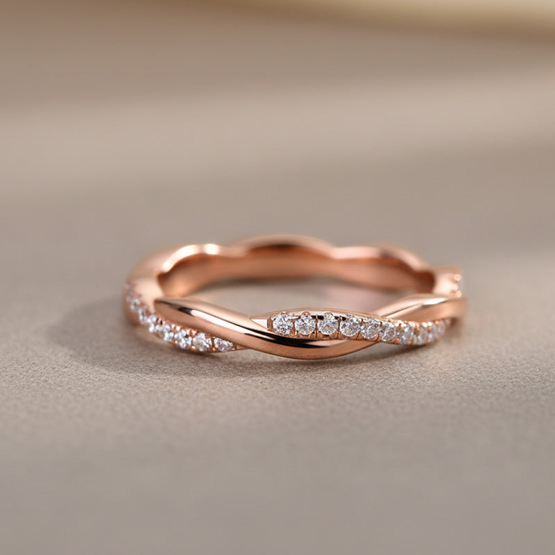 Gelovely Moissanite 0.3 Ct Round Cut Pave Rose Gold Wedding Band